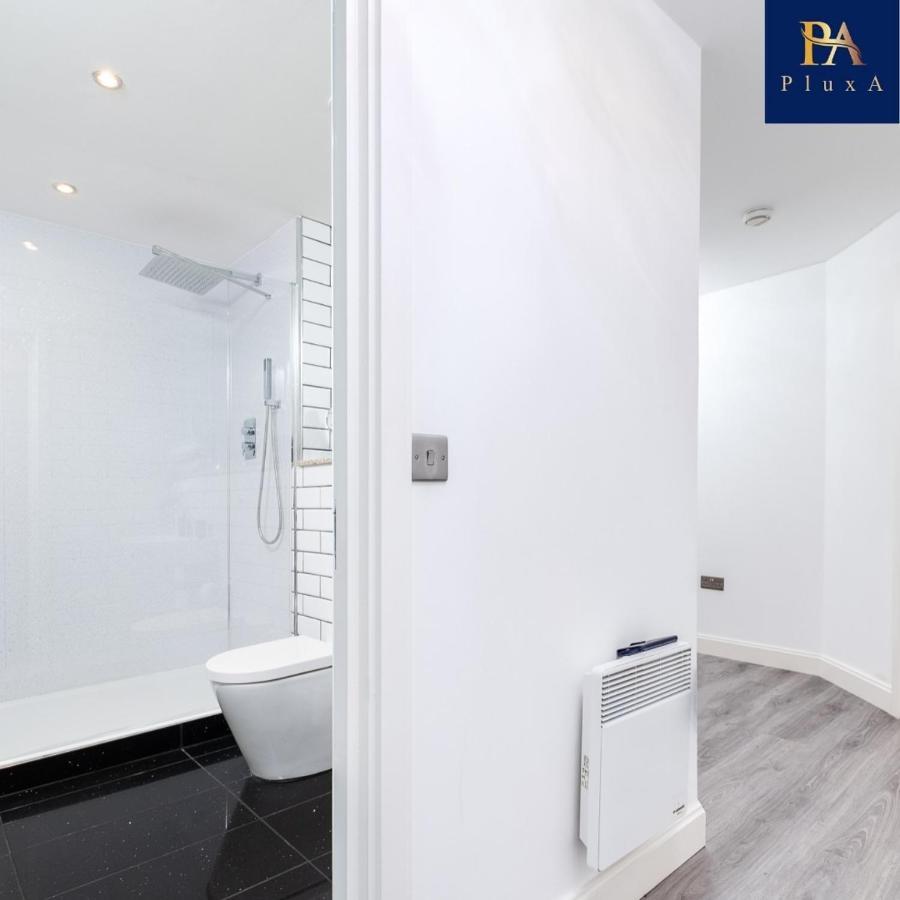 Pluxa Vivid Veranda Beautiful City Centre Apartment With Free Parking เบอร์มิงแฮม ภายนอก รูปภาพ
